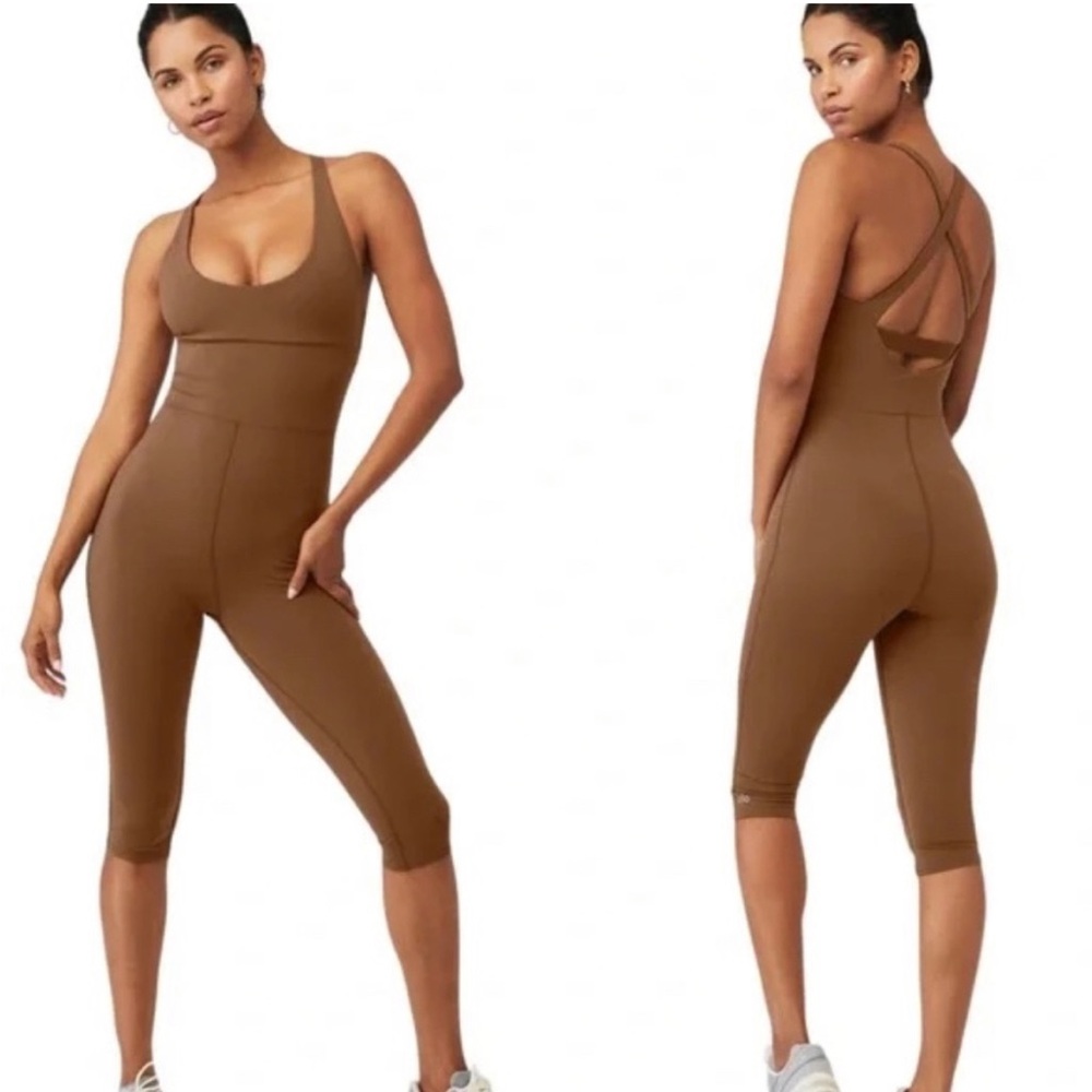 Alo yoga onsie